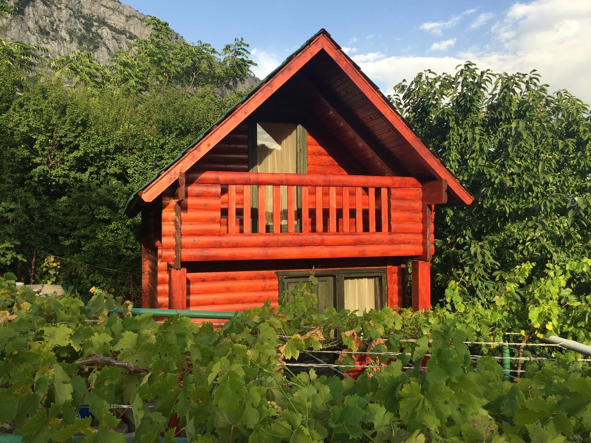 Holiday Village Ostrog Nikšić Exteriör bild
